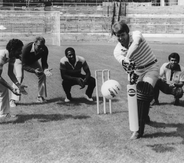 Geoff Hurst seems to be seeing the ball like a football at Stamford Bridge as (clockwise from left) Deryck Murray, Clyde Walcott, Viv Richards, and Alvin Kallicharran look on from rather unconventional fielding position © Getty Images