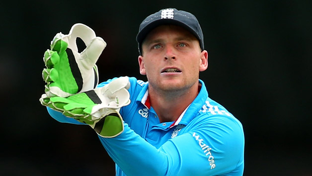 Jos-Buttler-of-England-fields-a-return-throw2