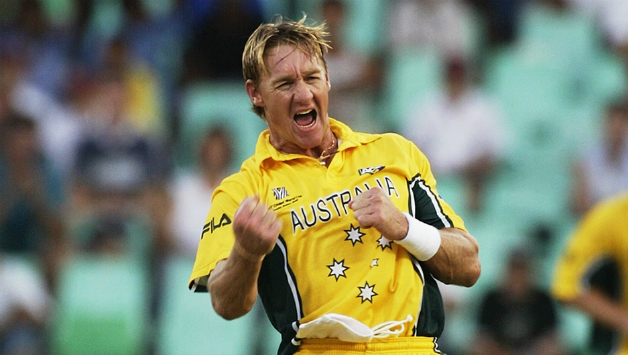 Andy Bichel recorded figures of 7 for 20, before guiding Australia to victory against England with a knock of 34 off 36 balls © Getty Images