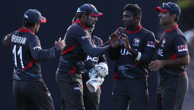 UAE-players-celebrate-taking-the-wicket5