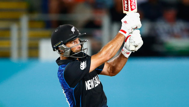 Grant Elliott hit a six off Dale Steyn to take New Zealand into the final of the tournament © Getty Images