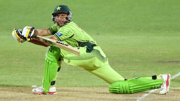 Shahid Afridi (above) was dismissed for  quickfire 23 off 15 deliveries by fast-bowler, Josh Hazlewood after being caught by Aaron Finch at the deep mid-wicket © Getty Images