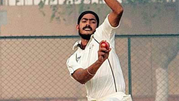 Anureet Singh runs in to bowl © Getty Images (FIle Photo)