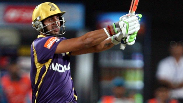 Manoj Tiwary mostly relies on the Bradman style of batting in T20s © IANS (File Photo)