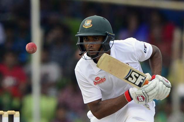 Mahmudullah scored 49 batting at No. 4 © AFP