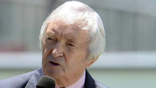 Richie Benaud had said that it was as though they were sitting together on a terrace in Sydney or in the south of France © AFP