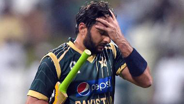 Shahid Afridi got out for 12 off 9 balls © AFP 