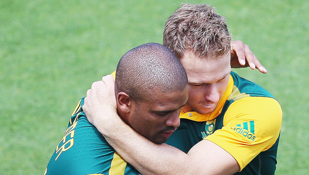 Vernon Philander along with David Miller © Getty Images (File Photo)