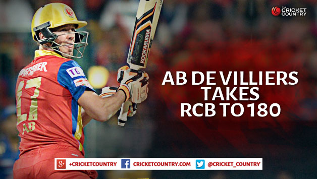 AB de Villiers scored 66 © IANS