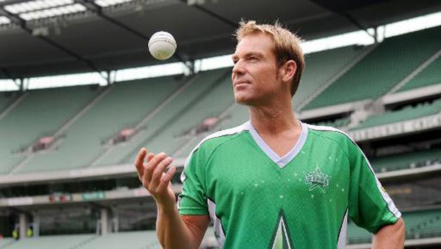 Sachin Tendulkar and Shane Warne (above) have reportedly offered 28 former players contracts worth USD 25,000 a match for the proposed league © AFP