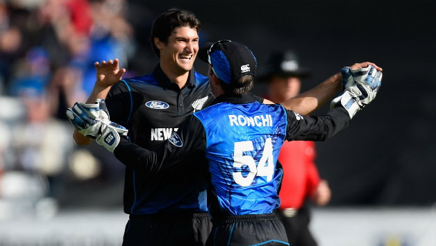 Andrew Mathieson (left) celebrates the wicket of Jason Roy off the very first ball of his ODI career © Getty Images