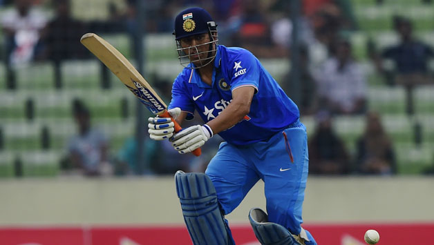Anjum Chopra said that there is no need for limited-overs skipper MS Dhoni (above) to relinquish captaincy © AFP