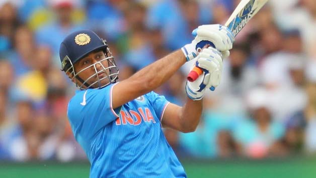 MS Dhoni has joined Indian cricket team in Bangladesh © Getty Images