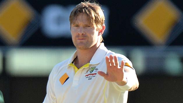 Shane Watson is expected to bowl in Australia's final warm-up game against Essex  © Getty Images