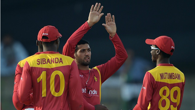 Sikandar Raza (center) might be the ideal captain to take Zimbabwe forward © Getty Images
