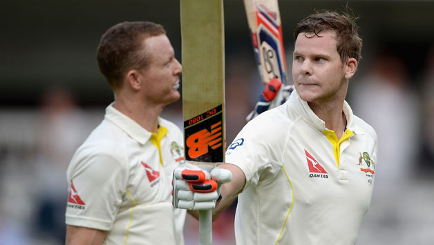 Steven Smith (right) and Chris Rogers (left) added 259 runs for the second wicket © Getty Images