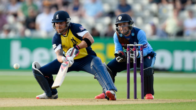 Brendon McCullum prepares to play a ramp shot during his 158 © Getty Images