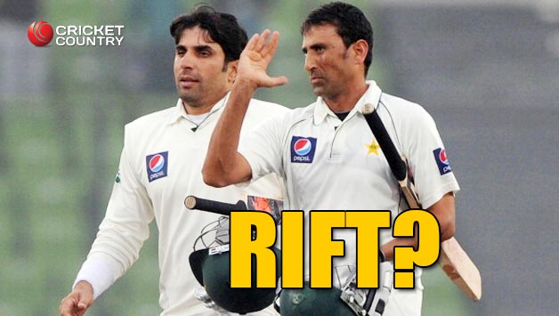 Younis Khan (right) feels he should not be compared with Misbah-ul-Haq © Getty Images