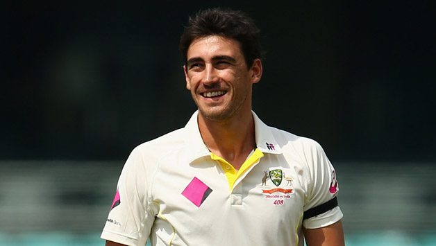 Mitchell Starc said the ball was not visible from the boundary at night © Getty Images