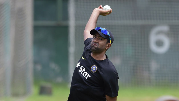 Ravichandran Ashwin was criticised for bowling with long sleeves in Bangladesh in 2014 © AFP (File Photo)