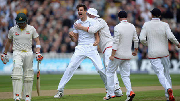 Steven-Finn-of-England-celebrates-with-teammates