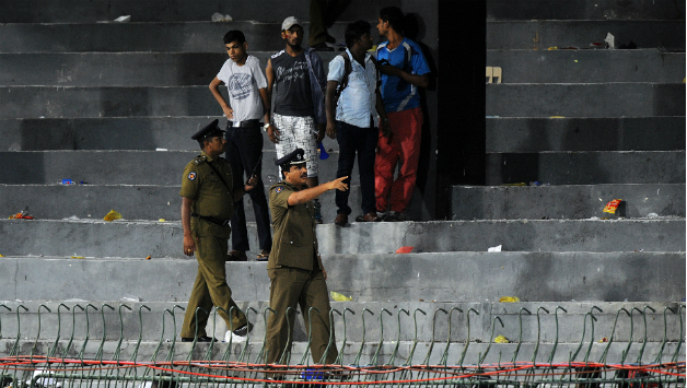 Police forces and Special Task Forces had to get involved to get the situation at Premadasa under control © AFP
