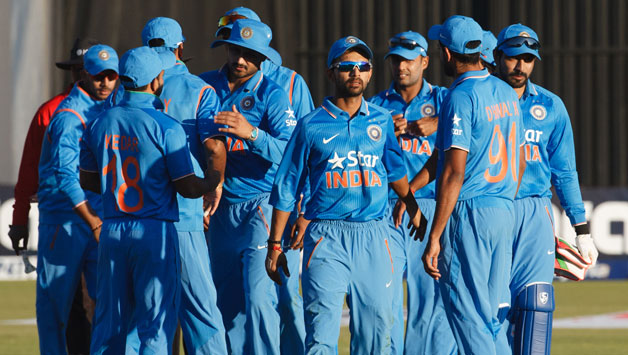 Ajinkya Rahane (middle) today applauded his team for playing as a unit © AFP