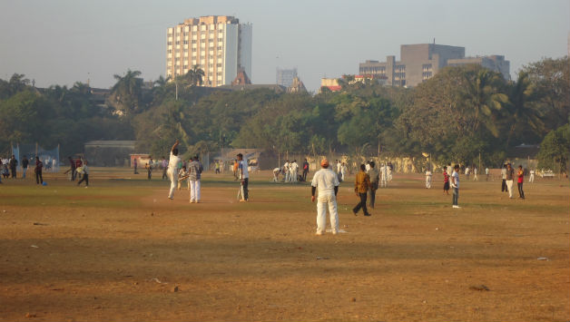 The match was being played at Azad Maidan.