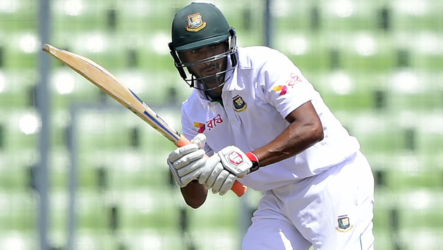 Mahmudullah prefers playing rather than bagging points via rain © AFP