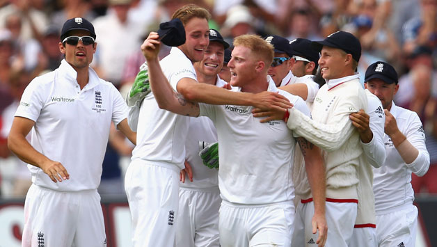 England (above) decimate Australia by an innings and 78 runs in the fourth Ashes 2015 Test at Trent Bridge © Getty Images