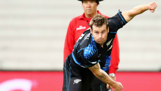 Doug Bracewell took three wickets for 31 runs against South Africa © Getty Images