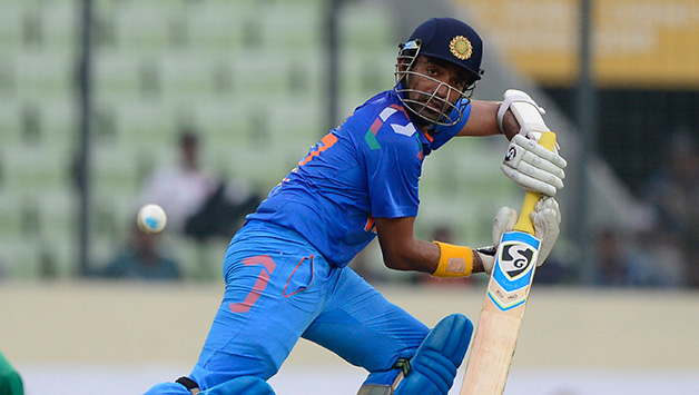 Robin Uthappa made some poor contributions in three one-dayers against Zimbabwe, but did well in T20 International matches © AFP