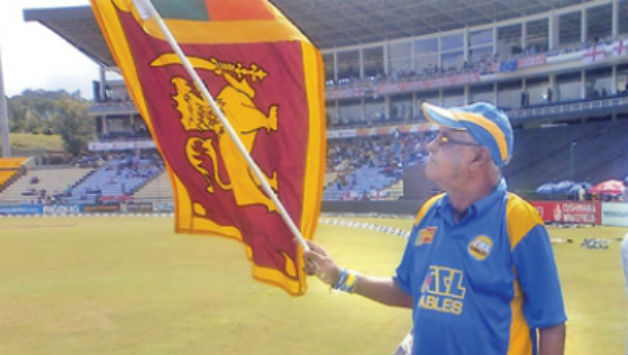 79-year old Percy Abeysekera is a well-known Sri Lankan fan. Photo Courtesy: Daily Mail
