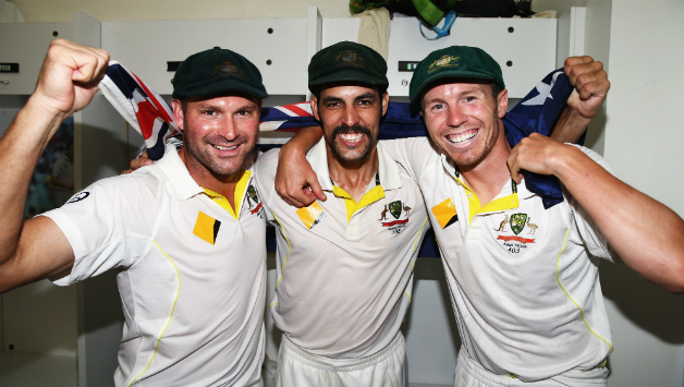 Ryan Harris, Mitchell Johnson and Peter Siddle celebrate the Ashes 2013-14 victory together © Getty Images