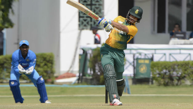 South Africa cricketers mobbed during India A T20 warm-up