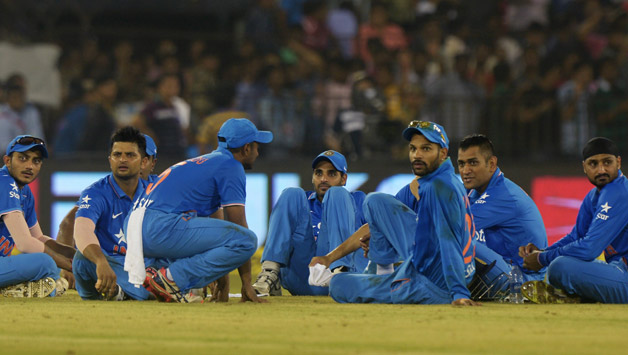 Naveen Patnaik wanted explanation from both the police and the OCA as under what circumstances water bottles were allowed into the spectators gallery © AFP