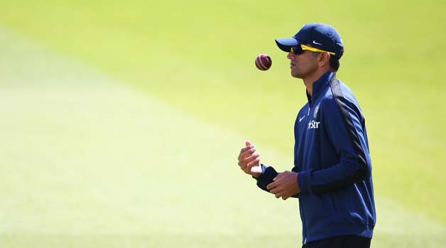 Rahul-Dravid-of-India-looks-on-during-a-India-nets-session