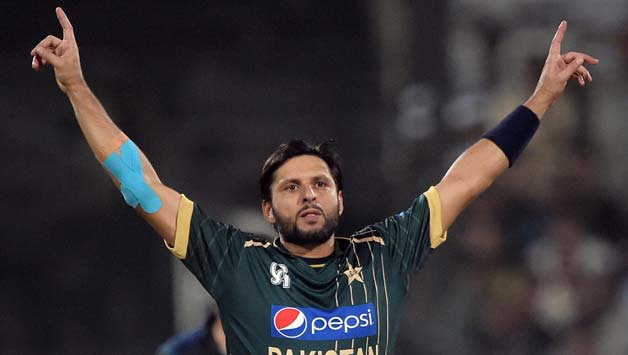 Shahid Afridi is the captain of the Pakistan TI side © AFP