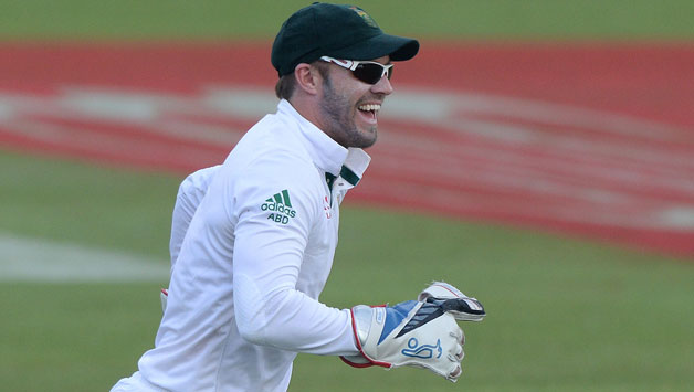 AB de Villiers will resume duties with the gloves to give the team more depth in batting © Getty Images