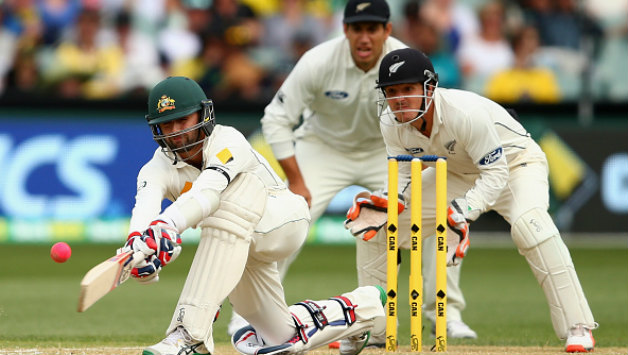 Nathan Lyon was a part of 74-run stand for 9th wicket with Peter Nevill  © Getty Images