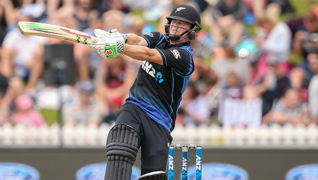 Henry Nicholls was crowned man-of-the-match for his role in New Zealand's revival with a gritty 82 © Getty Images