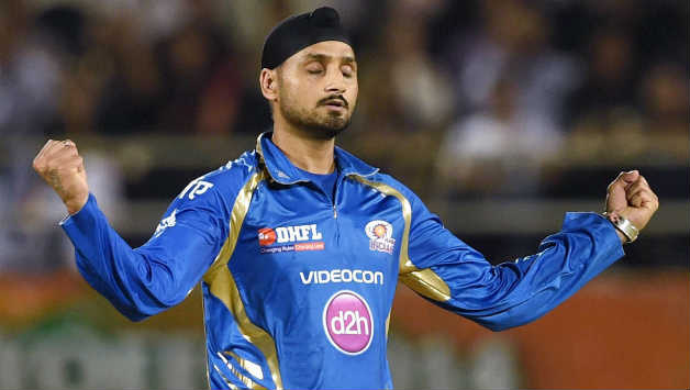 Harbhajan Singh brought himself as the second change, got the two most important players in the rival team © PTI (File Photo)