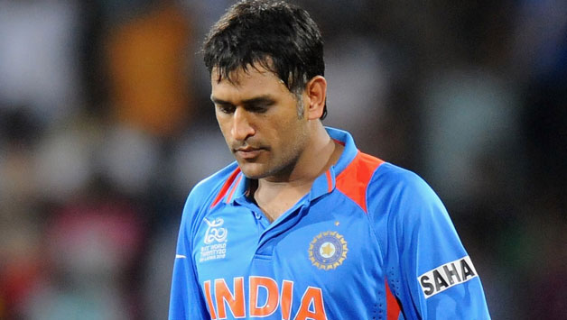 bench headed by Justice Dipak Misra issued notice to complainant Yerraguntla Shyam Sundar asking him why the criminal case filed by him against Dhoni should not be transferred as sought by the cricketer © Getty Images