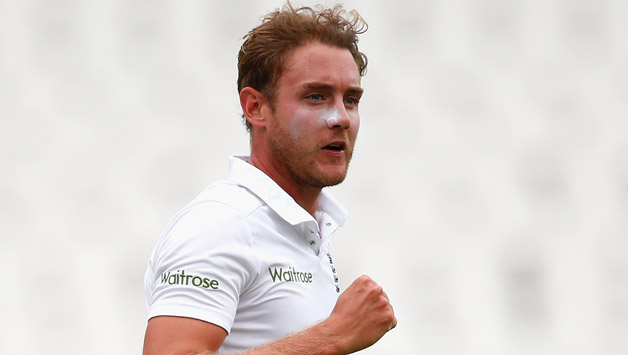 Stuart Broad picked match figures of 8 for 99  © Getty Images