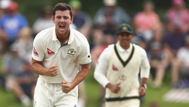 Josh Hazlewood and Steven Smith appealed for lbw on 73rd over on Day 4 2nd Test © Getty Images