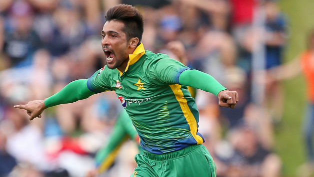 Mohammad Aamer gave just six runs in his four overs © Getty Images