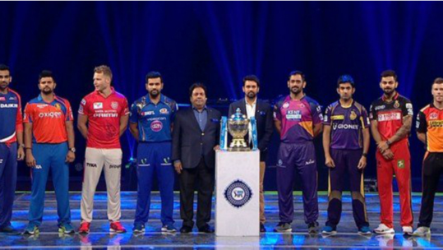 All the captains on stage during the opening ceremony of IPL 2016 © Twitter ( Vishwa Gujarat)