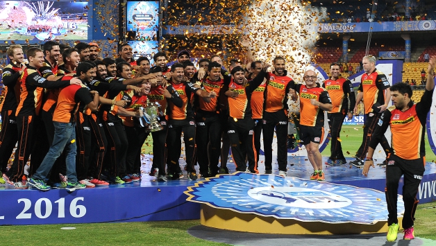 Sunrisers Hyderabad won their first IPL title defeating Royal Challengers Bangalore by 8 runs © AFP
