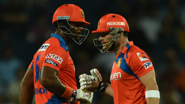 Brendon McCullum (right) was dismissed for a mere single by skipper Zaheer Khan © AFP