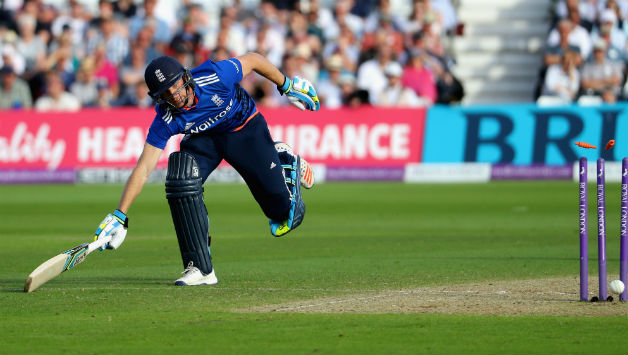 Jos Buttler got run out at a delicate stage in the 1st ODI © Getty Images